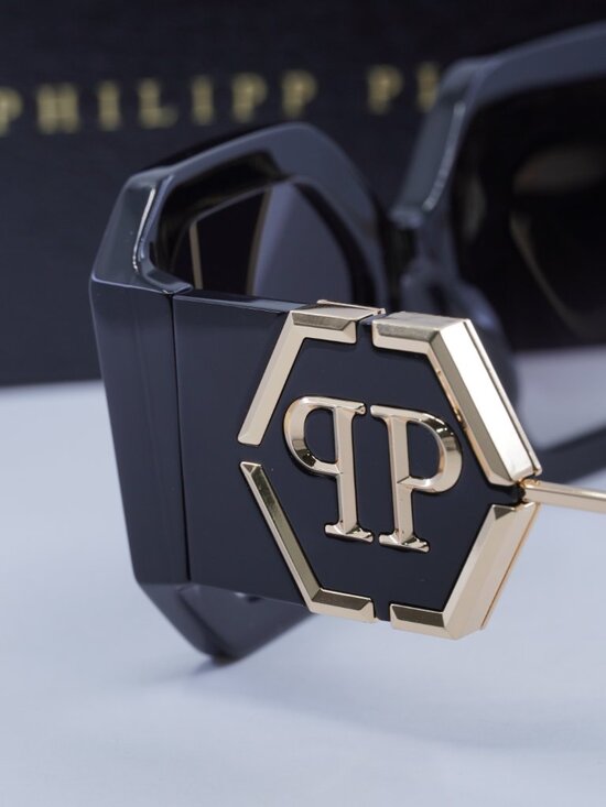 Philipp Plein SPP067 0700 Square Sunglasses – Black / Grey Gradient main image 4